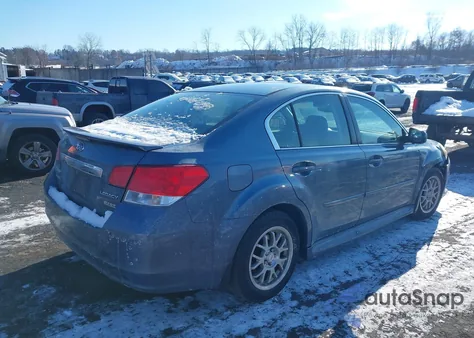 2013 Subaru Legacy 2.5 I Sport из США, поврежденный, VIN 4S3BMBG66D3043149